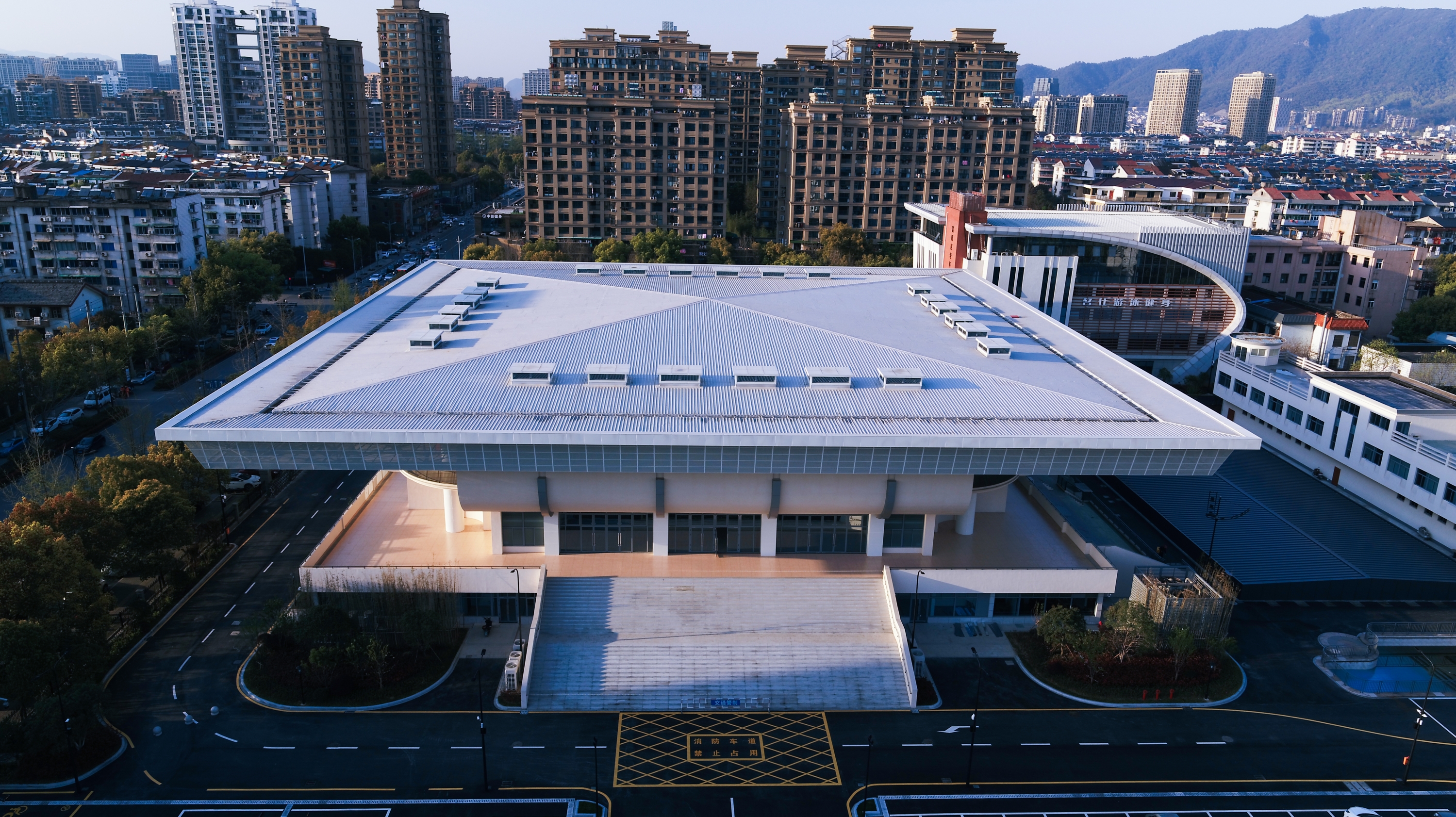 富陽區(qū)體育中心體育館亞運會場館